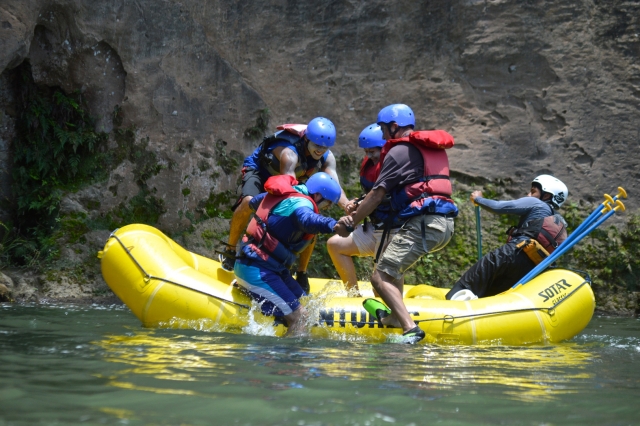 Atrévete a vivir el rafting